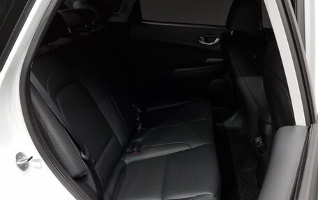 Hyundai Kona I, 2022 год, 2 130 000 рублей, 12 фотография