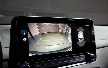 Hyundai Kona I, 2022 год, 2 130 000 рублей, 15 фотография