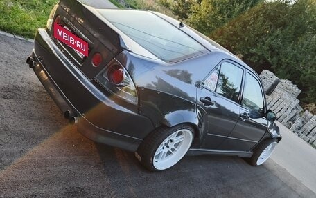 Lexus IS II рестайлинг 2, 1999 год, 2 000 000 рублей, 10 фотография