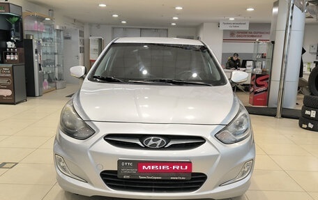 Hyundai Solaris II рестайлинг, 2011 год, 720 000 рублей, 2 фотография
