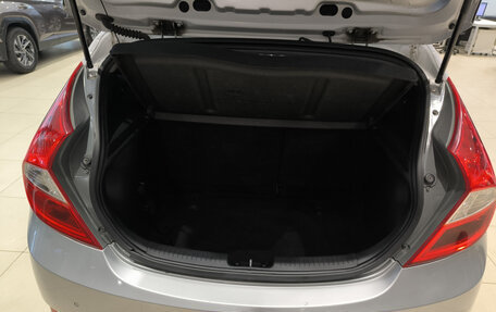 Hyundai Solaris II рестайлинг, 2011 год, 720 000 рублей, 12 фотография