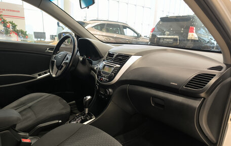 Hyundai Solaris II рестайлинг, 2011 год, 720 000 рублей, 13 фотография