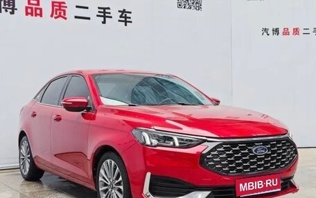 Ford Escort, 2022 год, 1 900 000 рублей, 1 фотография