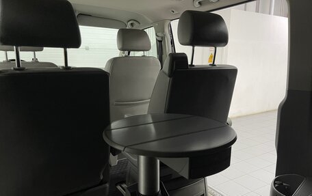 Volkswagen Multivan T5, 2011 год, 2 349 000 рублей, 25 фотография