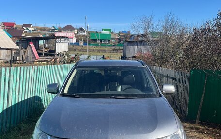 Mitsubishi Outlander III рестайлинг 3, 2012 год, 1 260 000 рублей, 1 фотография