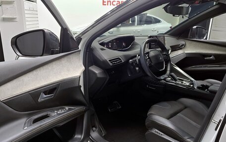 Peugeot 3008 II, 2022 год, 1 990 002 рублей, 16 фотография