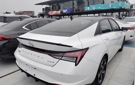 Hyundai Elantra, 2022 год, 1 400 000 рублей, 6 фотография