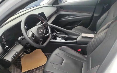 Hyundai Elantra, 2022 год, 1 400 000 рублей, 5 фотография