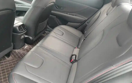 Hyundai Elantra, 2022 год, 1 400 000 рублей, 12 фотография