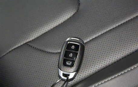 Hyundai Elantra, 2022 год, 1 400 000 рублей, 13 фотография