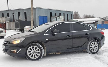 Opel Astra J, 2013 год, 980 000 рублей, 2 фотография