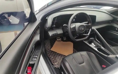 Hyundai Elantra, 2022 год, 1 400 000 рублей, 15 фотография