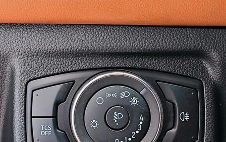 Ford Escort, 2022 год, 1 900 000 рублей, 11 фотография