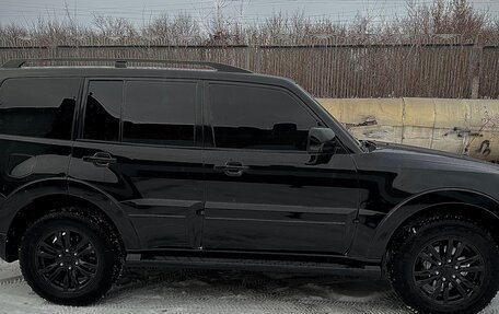 Mitsubishi Pajero IV, 2019 год, 3 850 000 рублей, 4 фотография