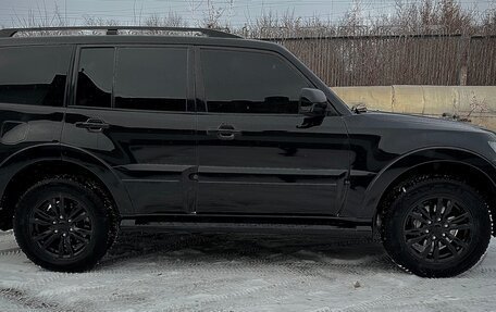 Mitsubishi Pajero IV, 2019 год, 3 850 000 рублей, 5 фотография