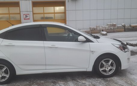 Hyundai Solaris II рестайлинг, 2015 год, 750 000 рублей, 6 фотография