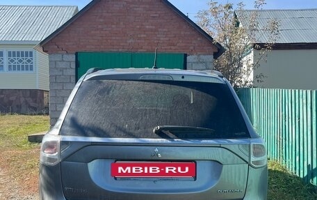 Mitsubishi Outlander III рестайлинг 3, 2012 год, 1 260 000 рублей, 4 фотография