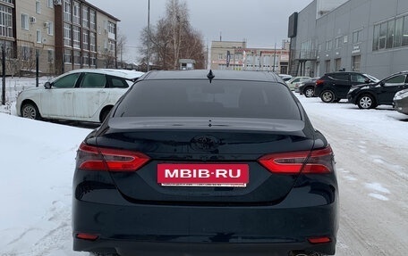 Toyota Camry, 2018 год, 2 670 000 рублей, 7 фотография