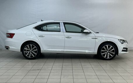 Skoda Superb III рестайлинг, 2025 год, 3 220 000 рублей, 10 фотография