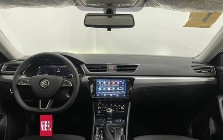 Skoda Superb III рестайлинг, 2025 год, 3 220 000 рублей, 13 фотография