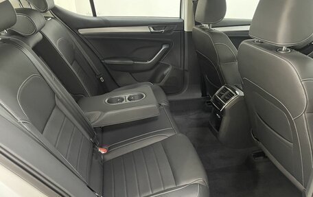 Skoda Superb III рестайлинг, 2025 год, 3 220 000 рублей, 24 фотография