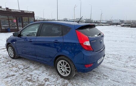 Hyundai Solaris II рестайлинг, 2011 год, 695 000 рублей, 3 фотография