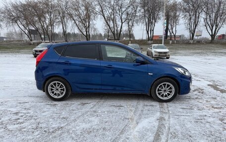 Hyundai Solaris II рестайлинг, 2011 год, 695 000 рублей, 6 фотография