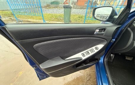 Hyundai Solaris II рестайлинг, 2011 год, 695 000 рублей, 10 фотография