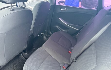 Hyundai Solaris II рестайлинг, 2011 год, 695 000 рублей, 11 фотография