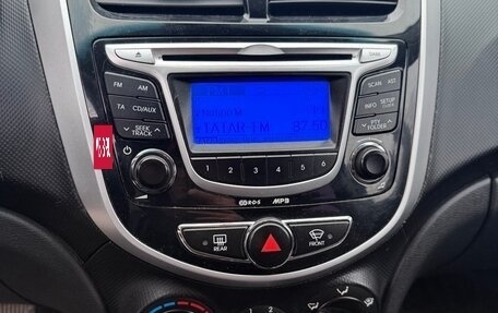 Hyundai Solaris II рестайлинг, 2011 год, 695 000 рублей, 9 фотография