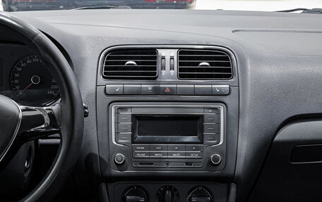 Volkswagen Polo VI (EU Market), 2016 год, 650 000 рублей, 19 фотография