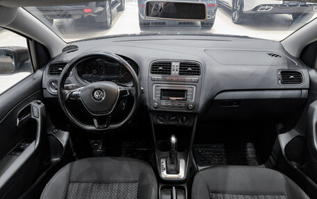 Volkswagen Polo VI (EU Market), 2016 год, 1 050 000 рублей, 17 фотография