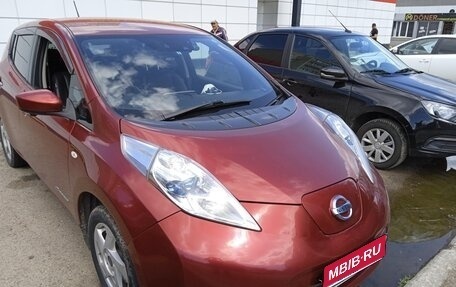 Nissan Leaf I, 2016 год, 925 000 рублей, 1 фотография