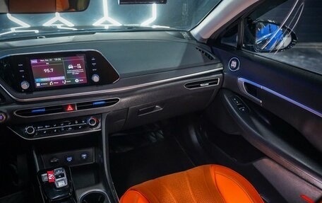 Hyundai Sonata VIII, 2022 год, 2 750 000 рублей, 34 фотография