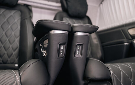 Mercedes-Benz V-Класс, 2024 год, 22 500 000 рублей, 20 фотография