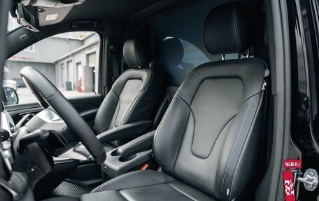 Mercedes-Benz V-Класс, 2024 год, 22 500 000 рублей, 24 фотография