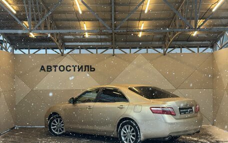 Toyota Camry, 2011 год, 1 049 000 рублей, 6 фотография