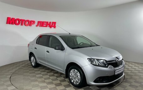 Renault Logan II, 2017 год, 784 000 рублей, 3 фотография