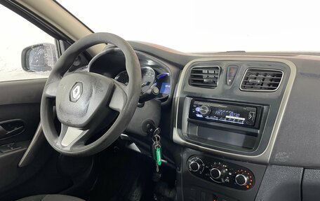 Renault Logan II, 2017 год, 784 000 рублей, 13 фотография