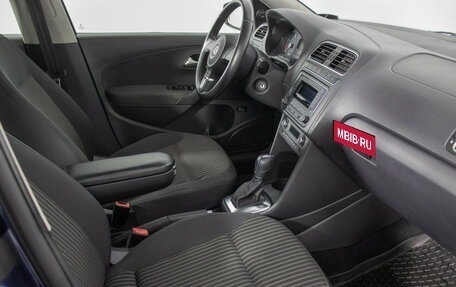 Volkswagen Polo VI (EU Market), 2013 год, 1 150 000 рублей, 9 фотография