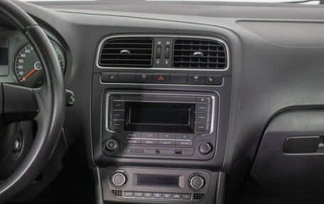 Volkswagen Polo VI (EU Market), 2013 год, 1 150 000 рублей, 14 фотография