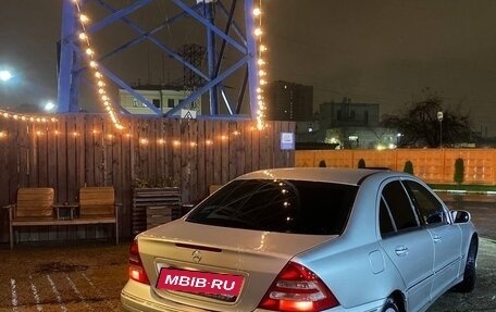 Mercedes-Benz C-Класс, 2001 год, 600 000 рублей, 3 фотография