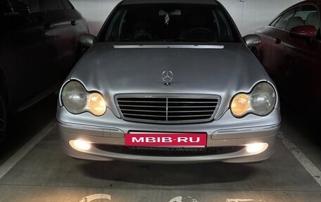 Mercedes-Benz C-Класс, 2001 год, 600 000 рублей, 5 фотография