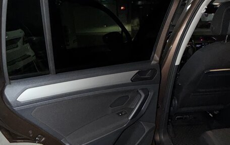 Volkswagen Tiguan II, 2017 год, 1 494 000 рублей, 13 фотография