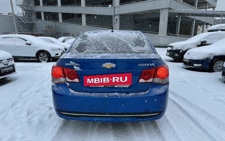 Chevrolet Cruze II, 2011 год, 549 000 рублей, 3 фотография