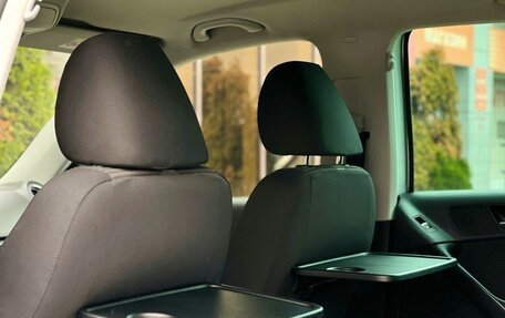 Volkswagen Tiguan II, 2020 год, 2 300 000 рублей, 16 фотография