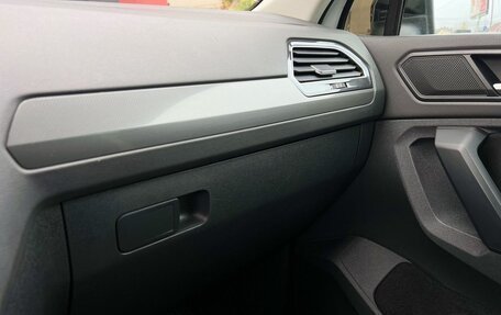 Volkswagen Tiguan II, 2020 год, 2 300 000 рублей, 25 фотография