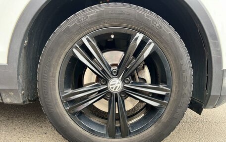 Volkswagen Tiguan II, 2020 год, 2 300 000 рублей, 24 фотография