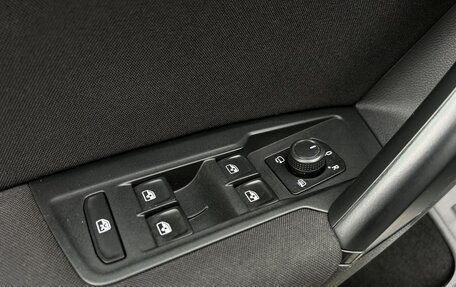 Volkswagen Tiguan II, 2020 год, 2 300 000 рублей, 20 фотография