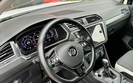 Volkswagen Tiguan II, 2020 год, 2 300 000 рублей, 22 фотография
